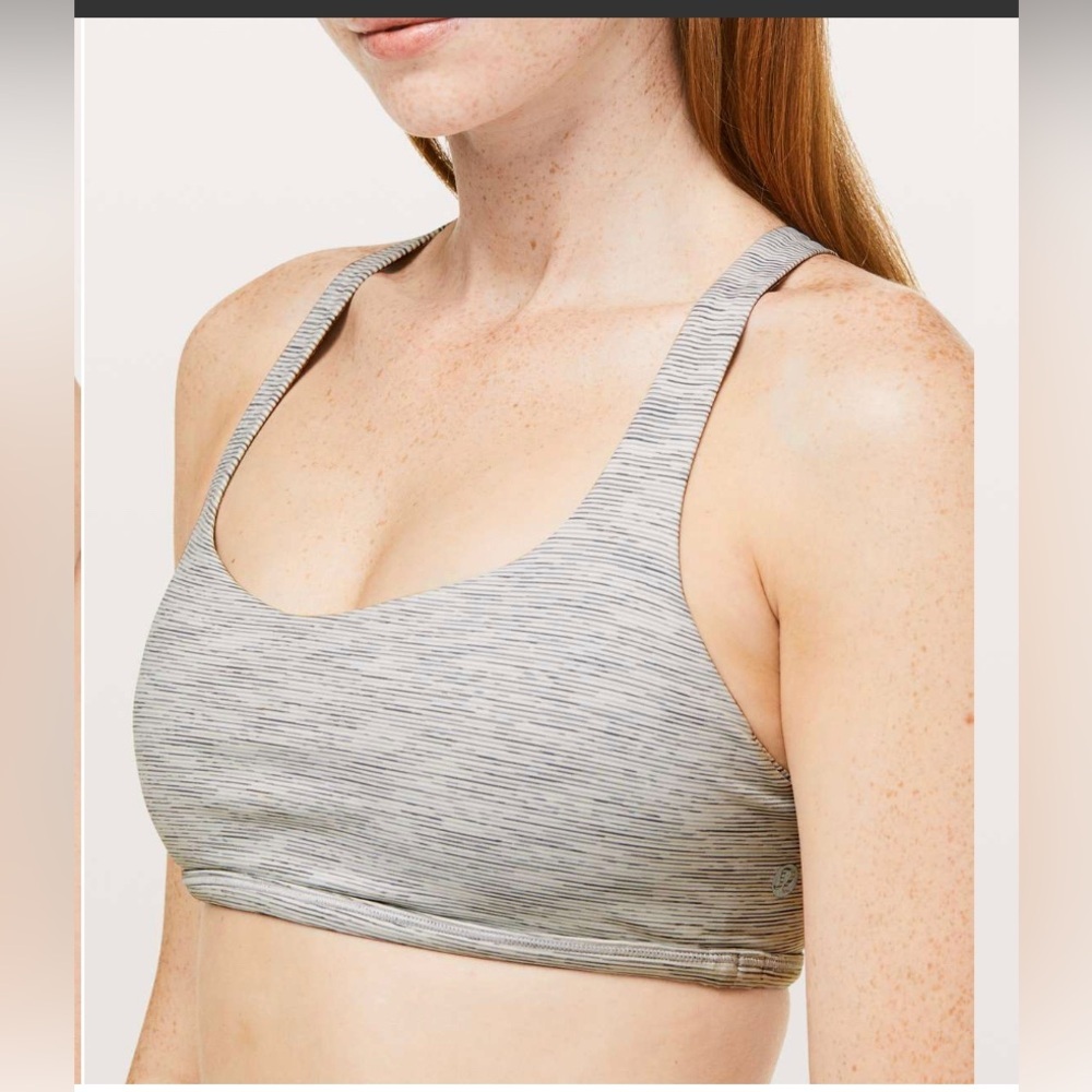 LULULEMON Free To Be Bra (Wild)
Wee Are From Space Nimbus Battleship SIZ… - Picture 3 of 11